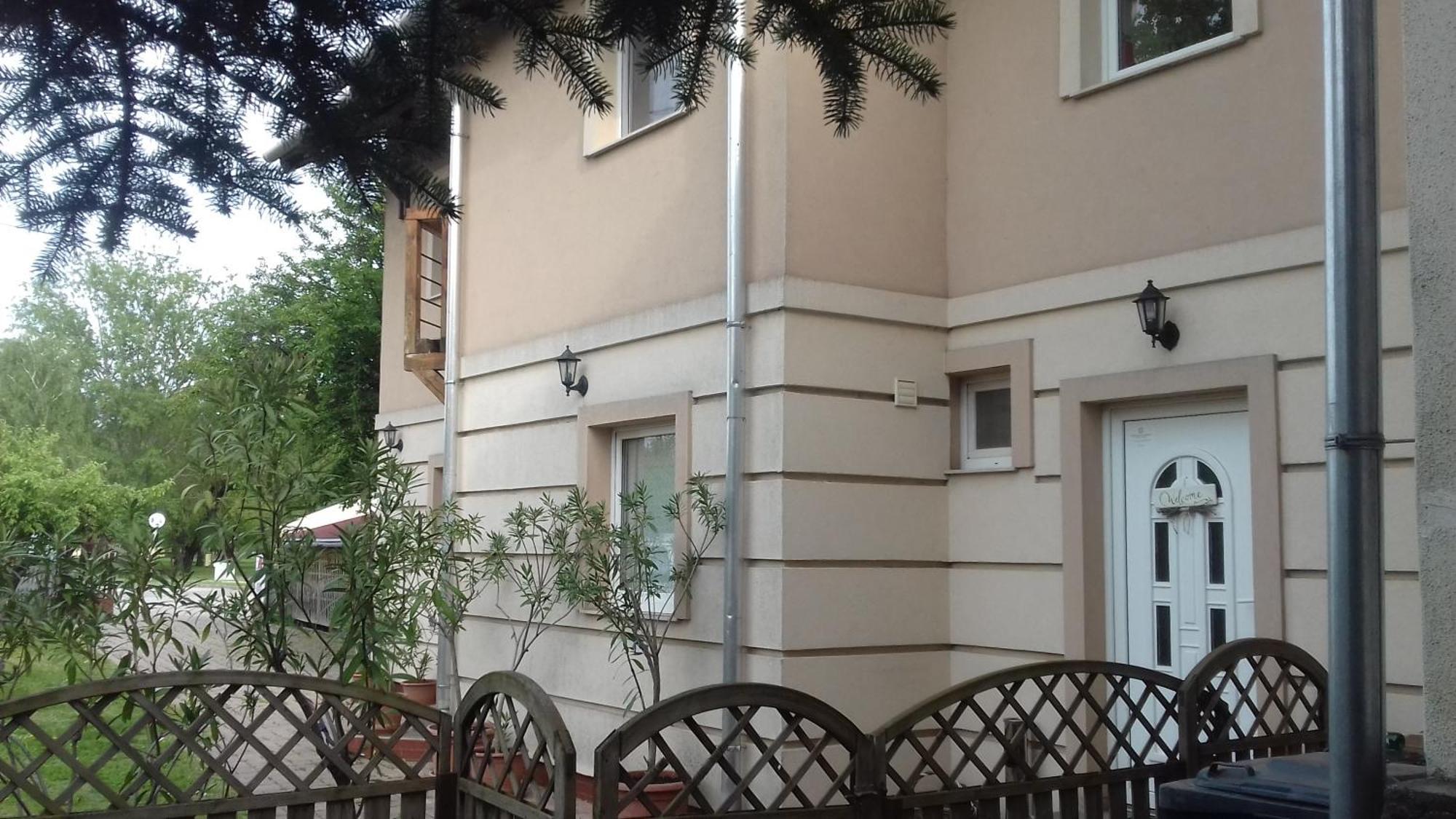 Sorompo Vendeghaz Hotel Balatonkenese Exterior foto