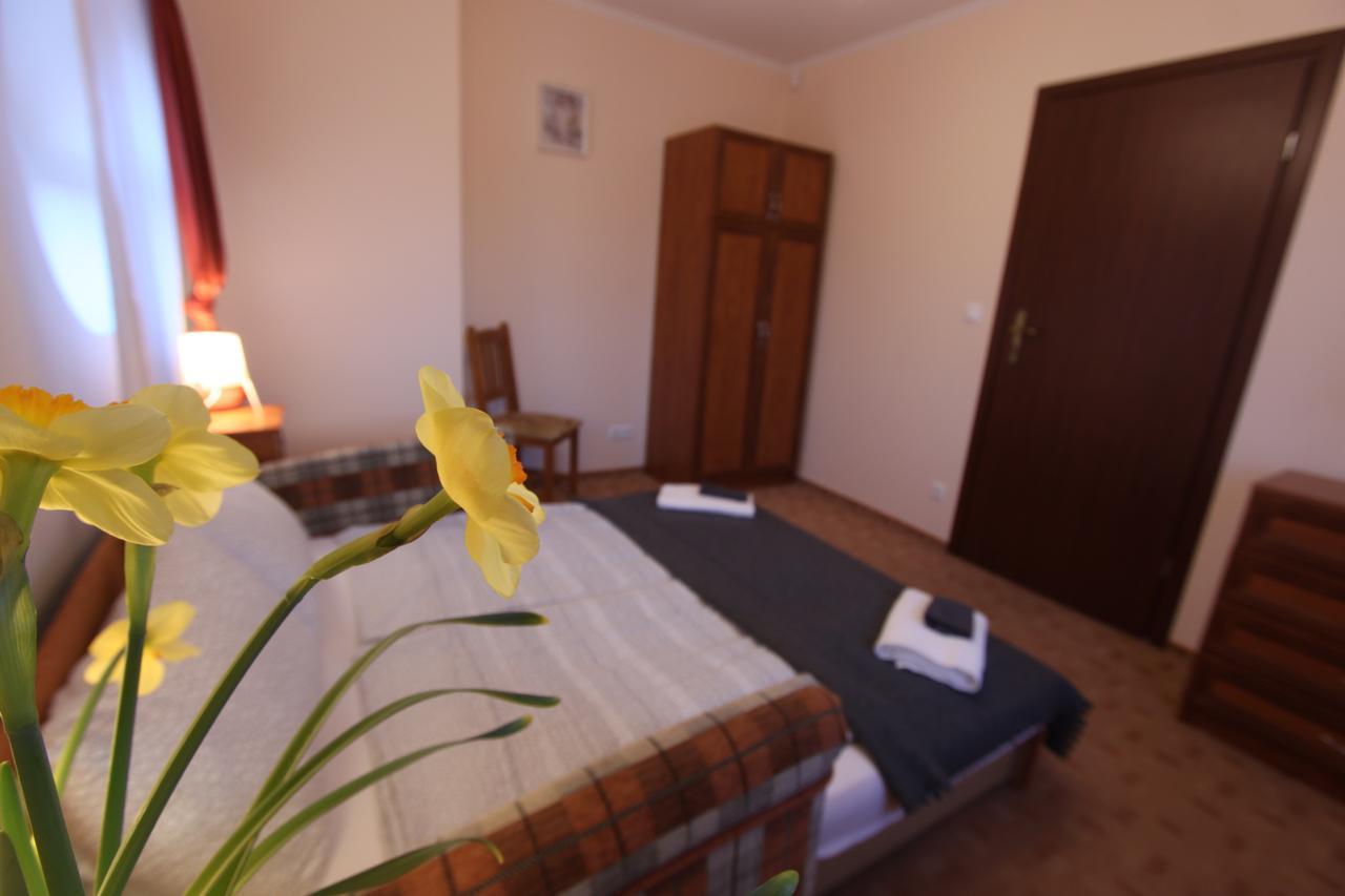 Sorompo Vendeghaz Hotel Balatonkenese Exterior foto