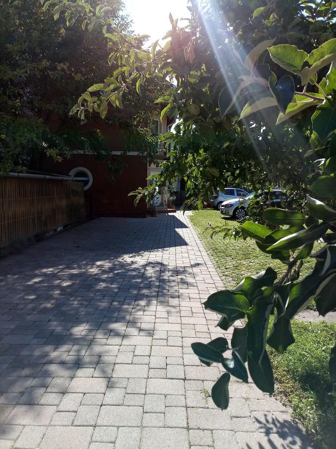 Sorompo Vendeghaz Hotel Balatonkenese Exterior foto